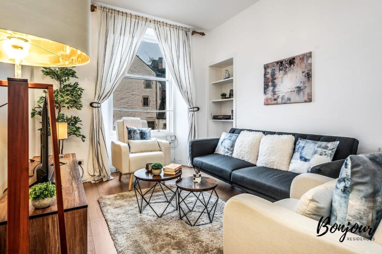 Cosy Grassmarket 2Br-1Ba - Newly Decorated! By Bonjour Residences Edinburgh Eksteriør billede