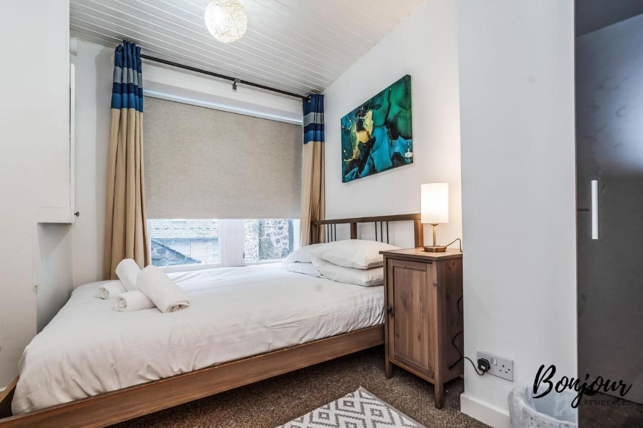 Cosy Grassmarket 2Br-1Ba - Newly Decorated! By Bonjour Residences Edinburgh Eksteriør billede