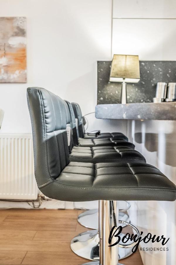 Cosy Grassmarket 2Br-1Ba - Newly Decorated! By Bonjour Residences Edinburgh Eksteriør billede