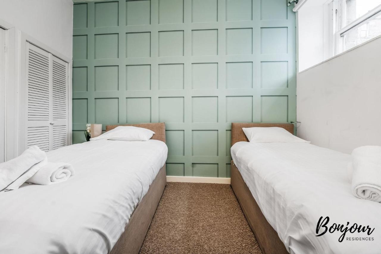 Cosy Grassmarket 2Br-1Ba - Newly Decorated! By Bonjour Residences Edinburgh Eksteriør billede