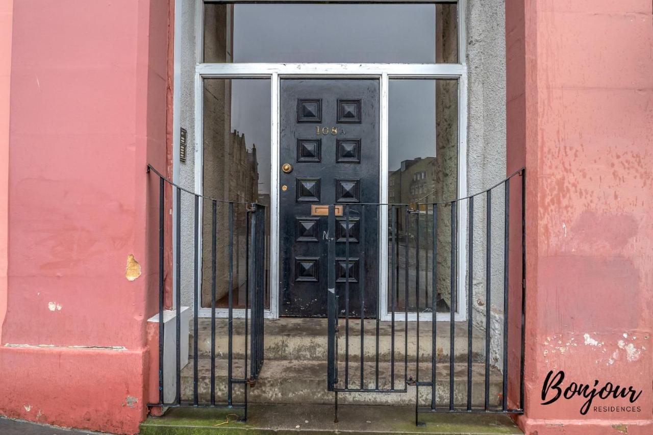 Cosy Grassmarket 2Br-1Ba - Newly Decorated! By Bonjour Residences Edinburgh Eksteriør billede
