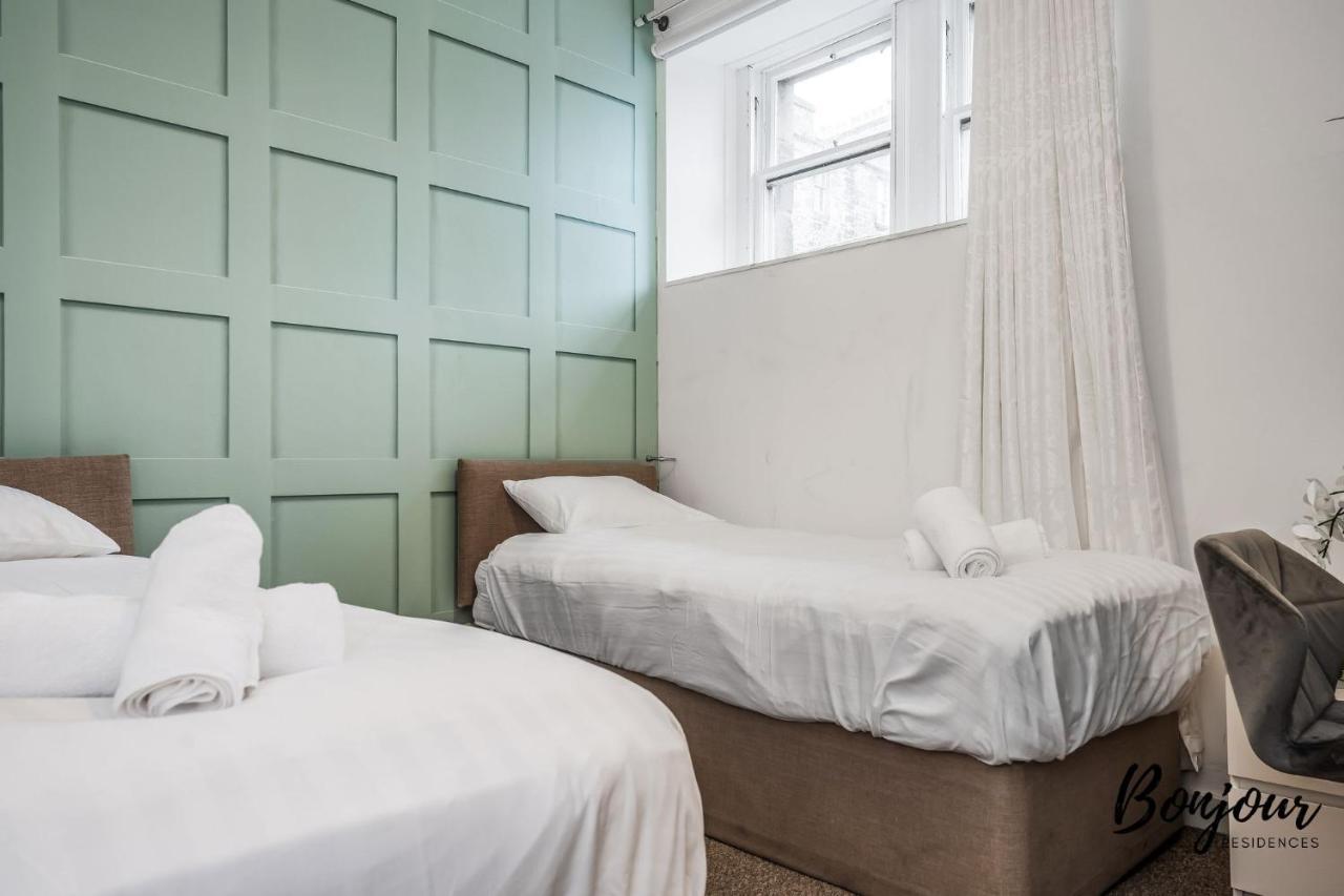 Cosy Grassmarket 2Br-1Ba - Newly Decorated! By Bonjour Residences Edinburgh Eksteriør billede