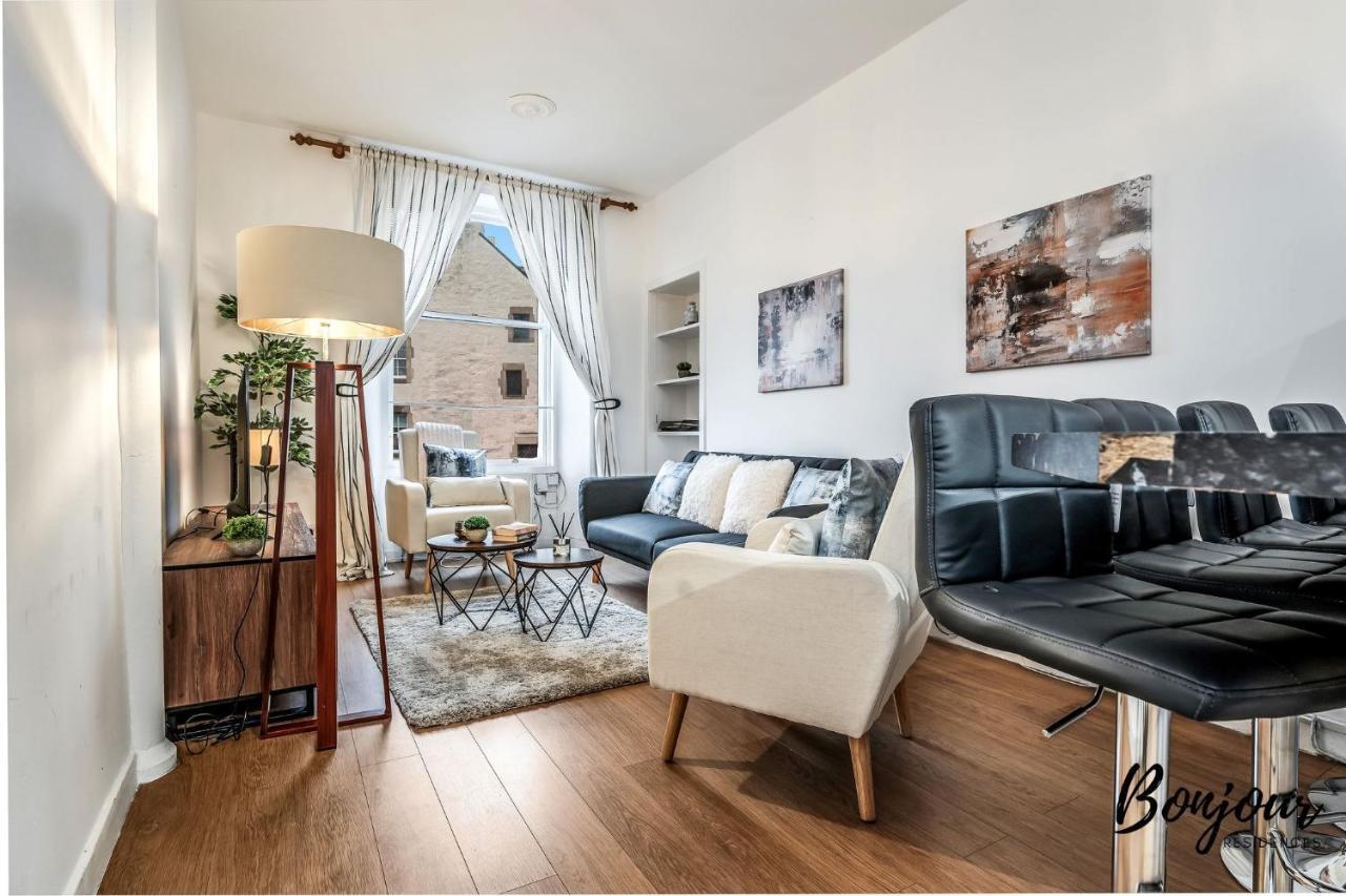 Cosy Grassmarket 2Br-1Ba - Newly Decorated! By Bonjour Residences Edinburgh Eksteriør billede